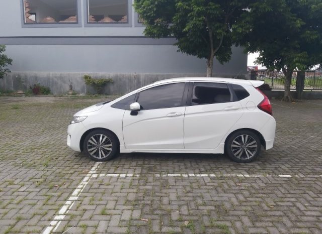 
								Honda Jazz RS AT 2015 full									