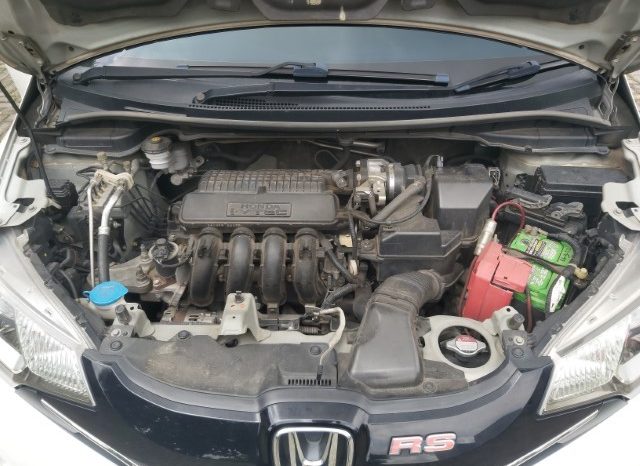 
								Honda Jazz RS AT 2015 full									